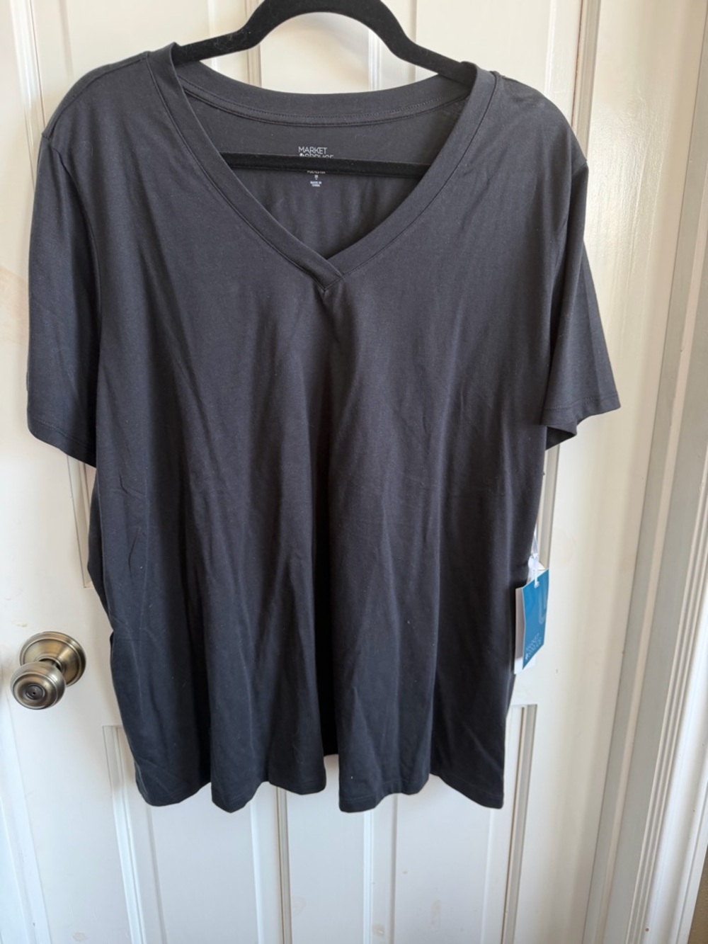 Market & Spruce  Black V-Neck Tee